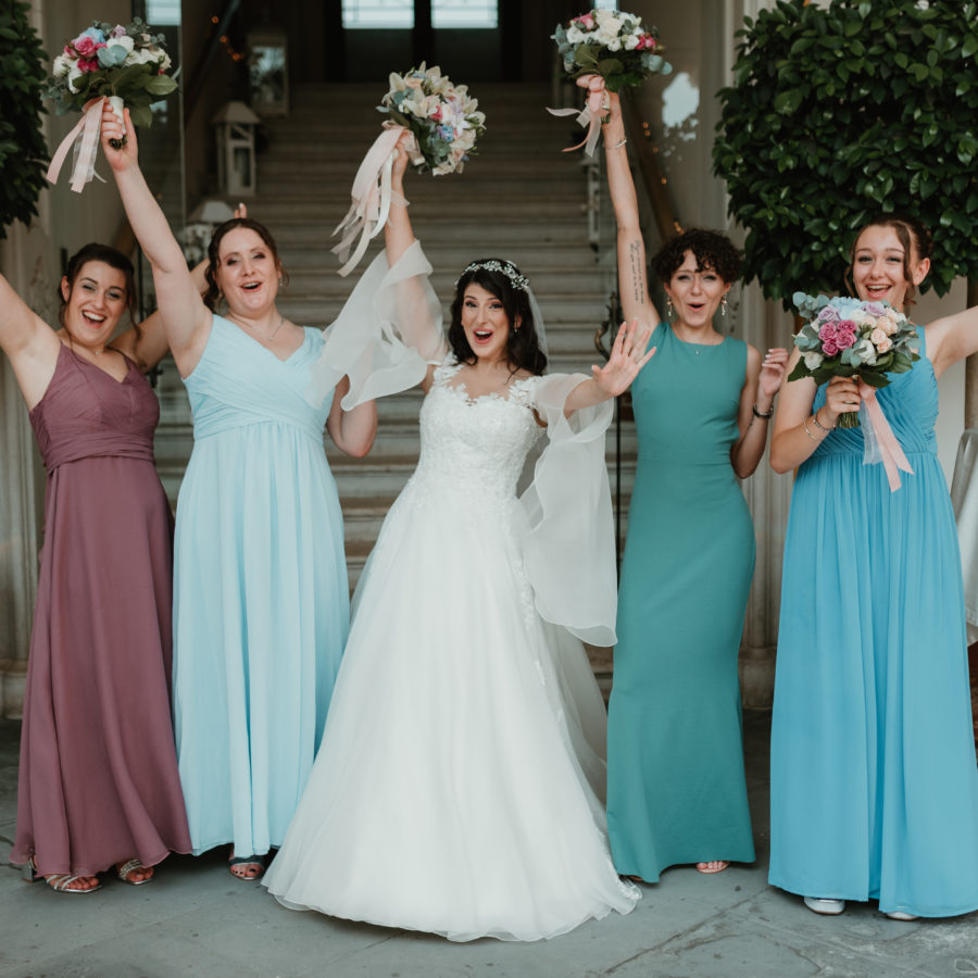 Guida completa per l'invitata perfetta - Come vestirsi ai matrimoni